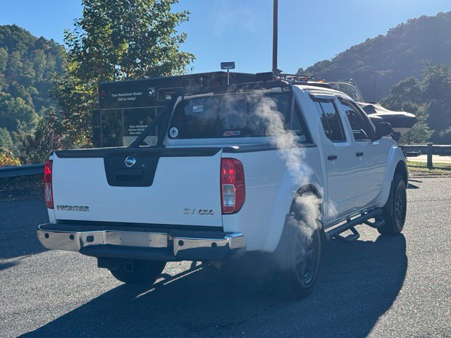 Used 2016 Nissan Frontier SV w/ SV Value Truck Package AWD/4WD image 8