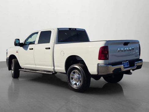 New 2026 RAM 2500 Tradesman AWD/4WD image 4