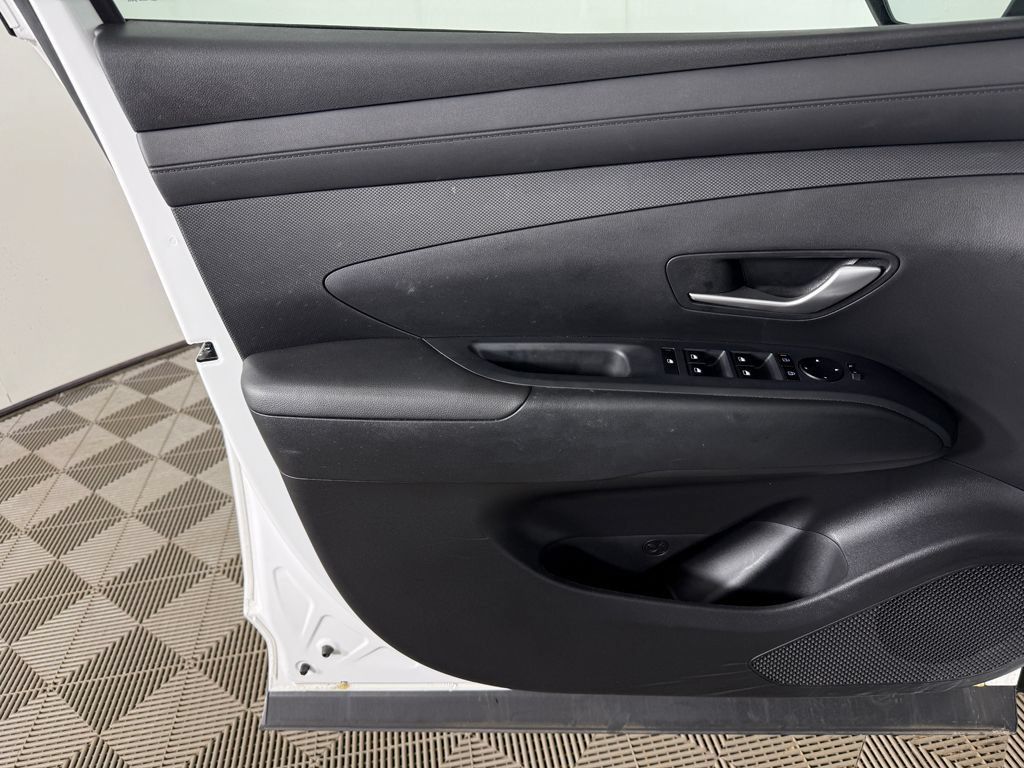 Certified 2026 Hyundai Tucson SE AWD/4WD image 18