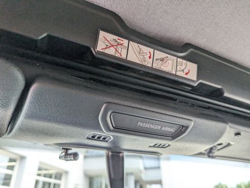 Used 2020 Jeep Wrangler Sport image 33