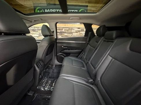 Used 2022 Hyundai Tucson Limited AWD/4WD image 32