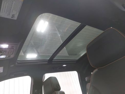 Used 2023 GMC Yukon XL AT4 AWD/4WD image 33