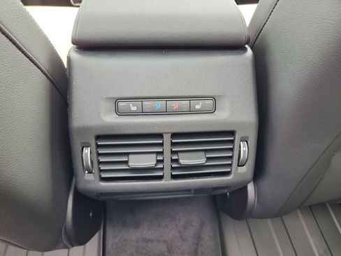 New 2026 Land Rover Discovery Sport Landmark AWD/4WD image 26