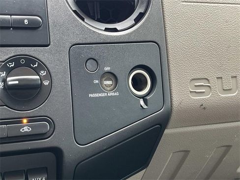 Used 2010 Ford F250 XL image 24