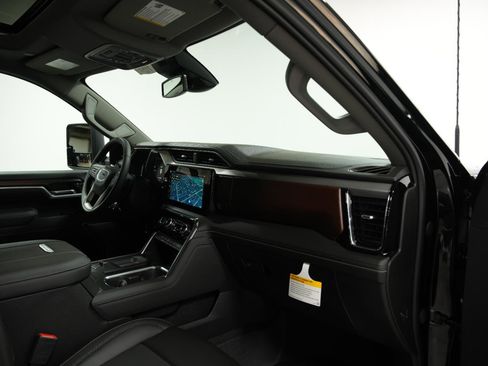 New 2026 GMC Sierra 2500 Denali image 14