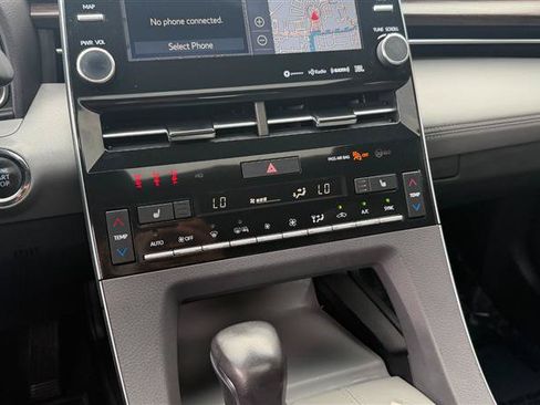 Used 2022 Toyota Avalon XLE w/ Moonroof Package FWD image 36