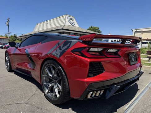 Used 2025 Chevrolet Corvette Stingray Preferred Cpe w/ Z51 Performance Package RWD image 4