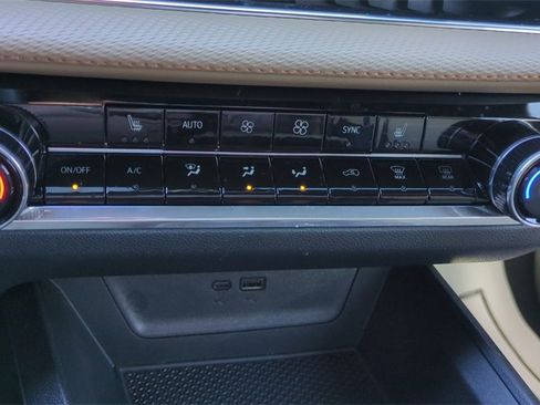 Used 2026 Chevrolet Equinox ACTIV image 18