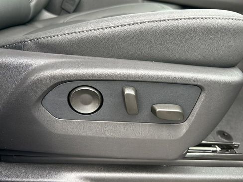 New 2026 Chevrolet Suburban Z71 image 41