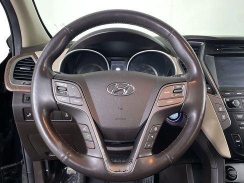 Used 2018 Hyundai Santa Fe Sport image 13