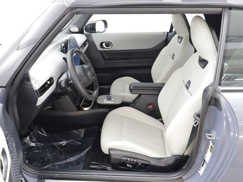 Certified 2025 MINI Cooper S FWD image 6