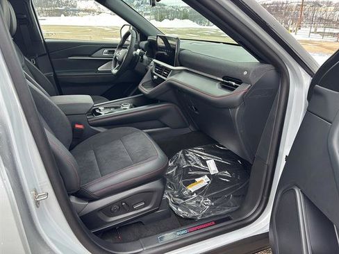 New 2026 Ford Explorer ST image 19