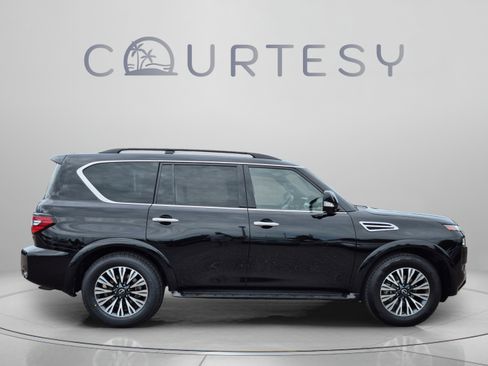 Certified 2023 Nissan Armada SL w/ Midnight Edition Package RWD image 8