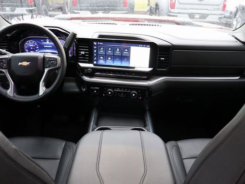 Used 2024 Chevrolet Silverado 2500 LTZ w/ LTZ Convenience Package image 15