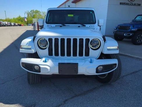 Certified 2023 Jeep Wrangler Unlimited Sahara AWD/4WD image 3