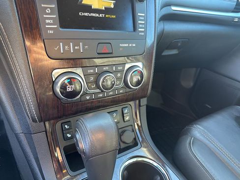 Used 2017 Chevrolet Traverse LT image 35
