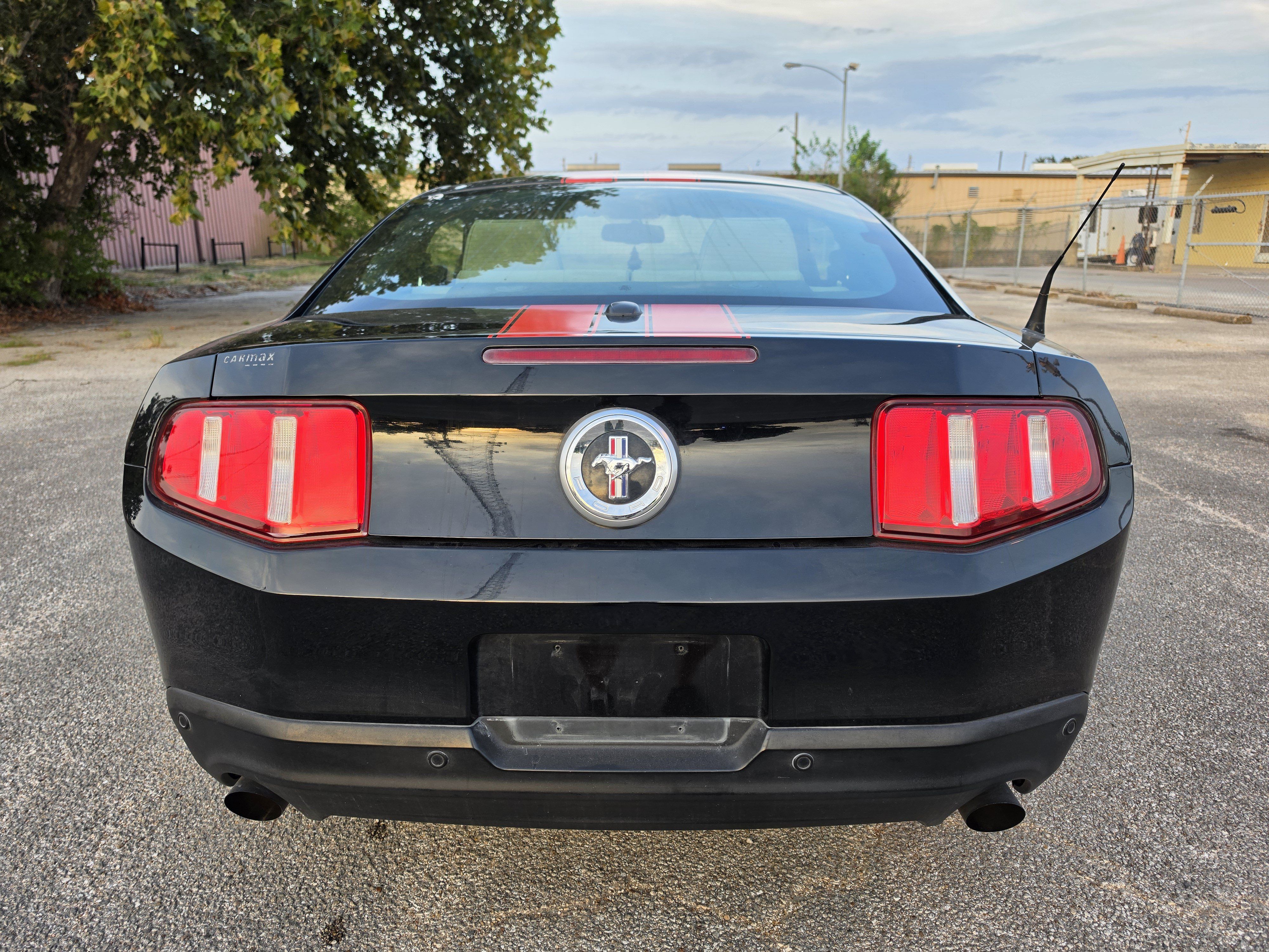 Used 2012 Ford Mustang Premium w/ V6 Performance Pkg RWD image 6