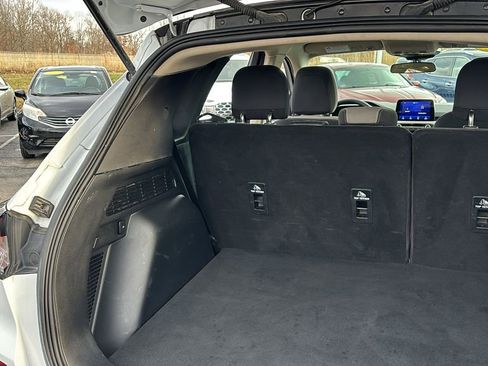 Used 2020 Ford Escape SE image 36