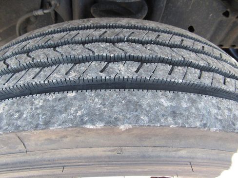 Used 2022 Ford E-350 and Econoline 350 Super Duty image 11