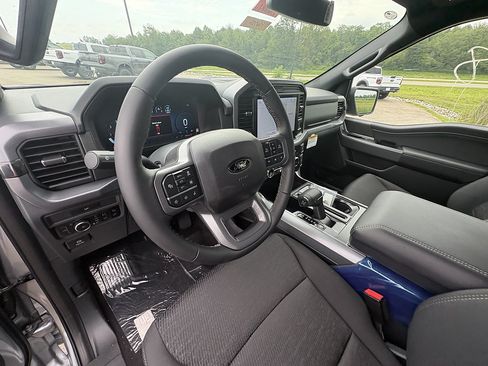 New 2026 Ford F150 XLT w/ Equipment Group 302A MID AWD/4WD image 30