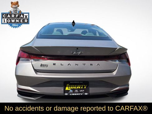 Certified 2023 Hyundai Elantra SEL w/ Convenience Package FWD image 5