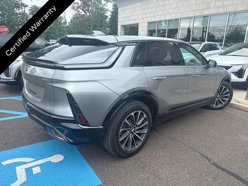 Used 2025 Cadillac Lyriq Sport AWD/4WD image 4