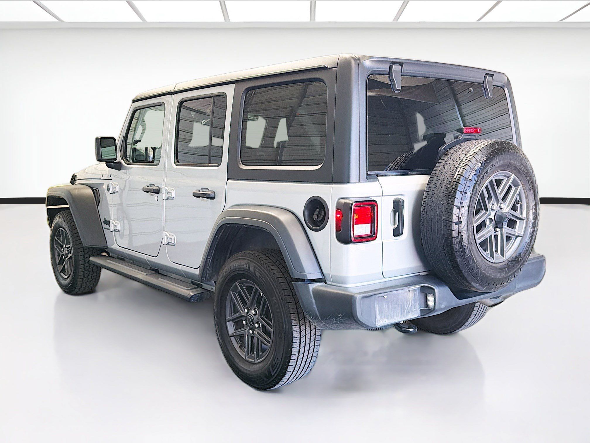 Used 2024 Jeep Wrangler Unlimited Sport AWD/4WD image 6