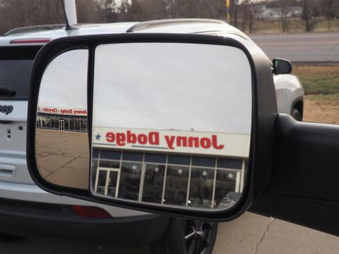 Used 2019 RAM 3500 Tradesman w/ Chrome Appearance Group image 5