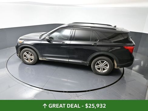 Used 2022 Ford Explorer XLT w/ Equipment Group 202A image 21