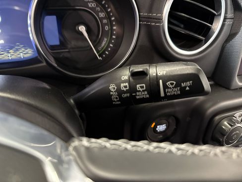 Used 2021 Jeep Wrangler Unlimited Sahara w/ Cold Weather Group image 16