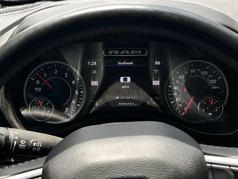 Used 2023 RAM 1500 Big Horn AWD/4WD image 11