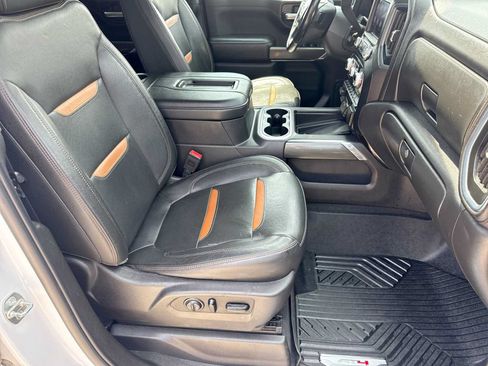 Used 2020 GMC Sierra 1500 AT4 w/ AT4 Premium Package AWD/4WD image 21