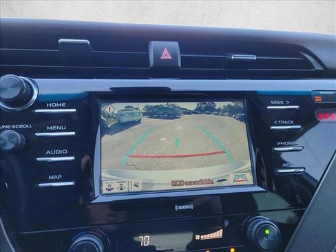 Used 2020 Toyota Camry SE image 22