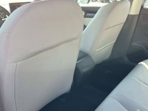 Used 2022 Honda Civic EX image 17