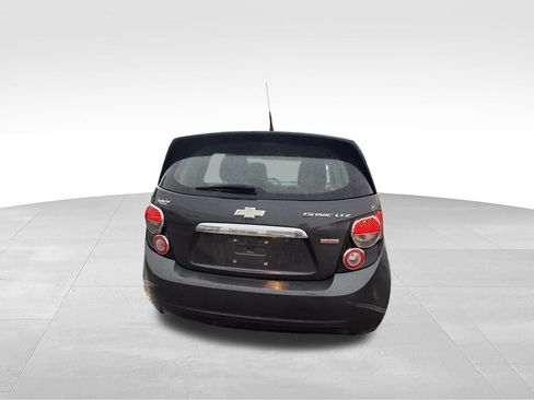 Used 2014 Chevrolet Sonic LTZ FWD image 6