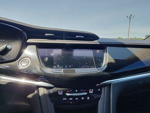 Used 2020 Cadillac XT6 Sport AWD/4WD image 14