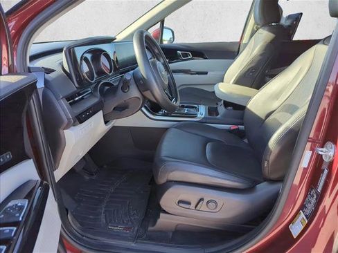 Used 2022 Kia Carnival SX image 12