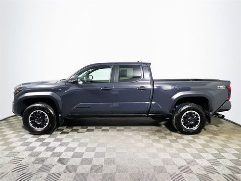 Certified 2025 Toyota Tacoma TRD Off-Road w/ TRD Off Road Premium Package image 5