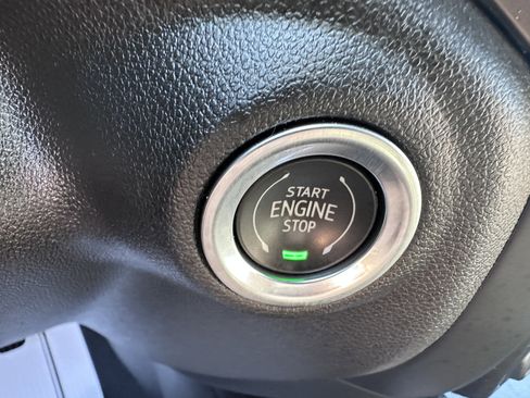 Used 2023 Chevrolet Silverado 2500 High Country image 33