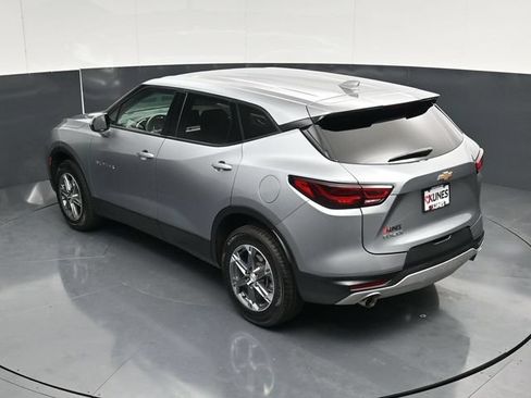 Used 2025 Chevrolet Blazer LT FWD image 53