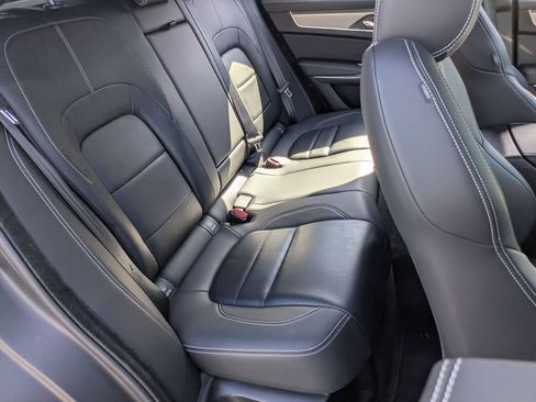 Used 2024 Jaguar F-PACE R-Dynamic S image 28