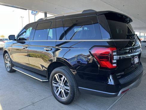 Used 2023 Ford Expedition Limited image 6