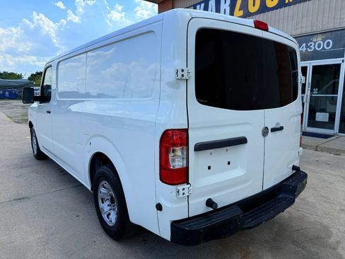 Used 2015 Nissan NV 2500 SV w/ Side & Curtain Airbag Package image 11