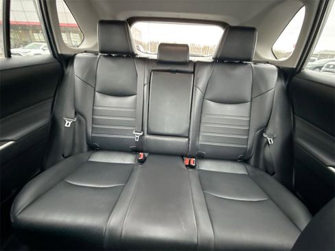 Used 2023 Toyota RAV4 XLE Premium image 13