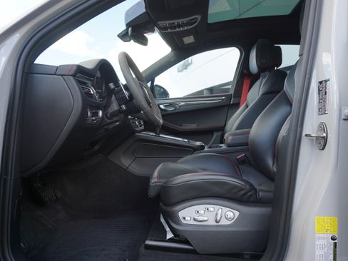 Certified 2023 Porsche Macan GTS w/ GTS Sport Package AWD/4WD image 5