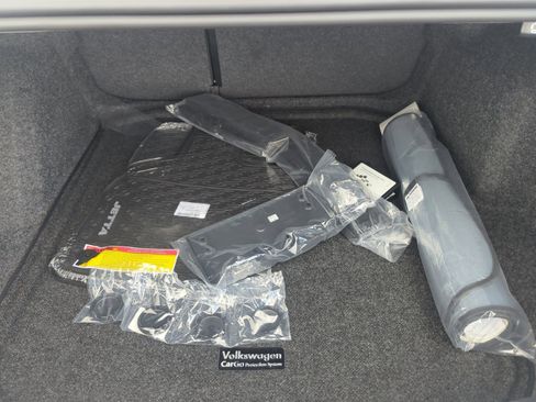 New 2025 Volkswagen Jetta SE image 29