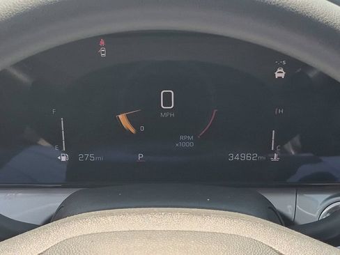 Used 2025 Chevrolet Trax LT FWD image 28