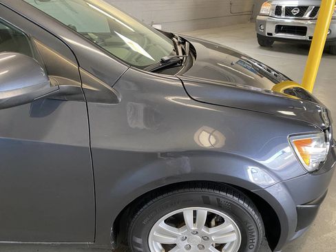 Used 2013 Chevrolet Sonic LT image 19