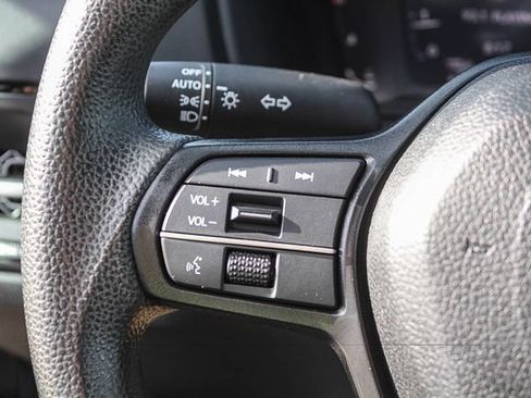 Used 2023 Honda Accord EX image 29