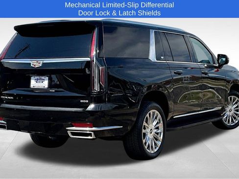 Used 2023 Cadillac Escalade ESV Premium Luxury AWD/4WD image 7